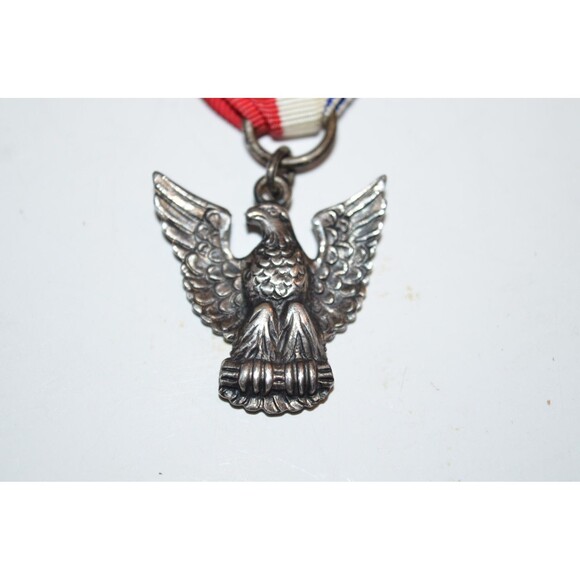 Vtg 1950's EAGLE RANK Boy Scouts of America MEDAL BSA Honor Badge Sterling silve - Picture 3 of 13